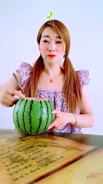 梦见姐姐在吃瓜,姐姐吃瓜背后的神秘寓意